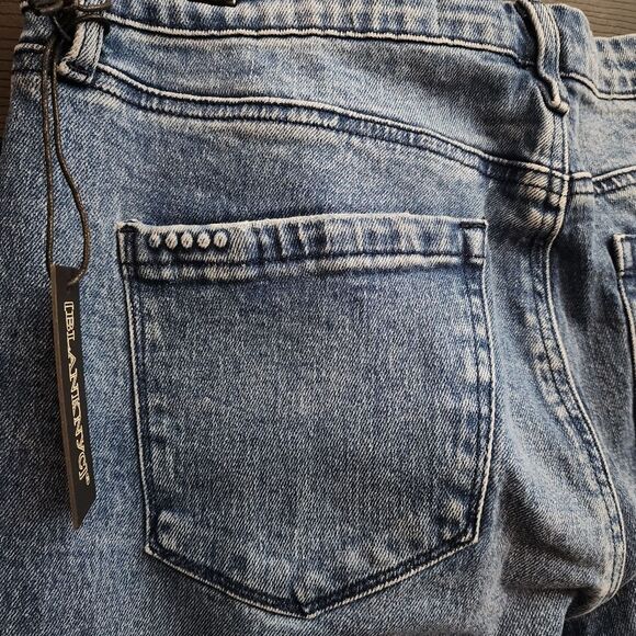 BLANKNYC 'Hoyt' Mini Boot Cut Jeans in Home Sweet 337/346 - Picture 13 of 16